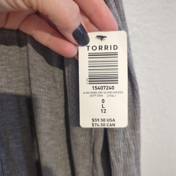 Torrid NWT Super Soft Sleepwear Robe Lounge wear Gray Torrid Size 0, Large - Picture 3 of 7